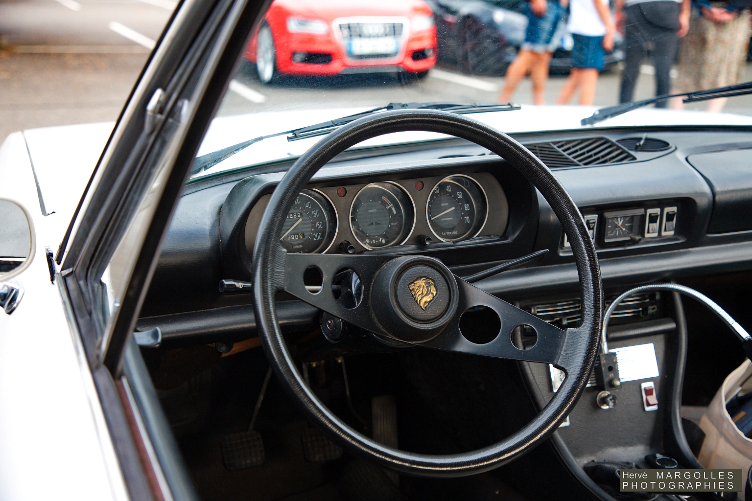 Peugeot 504 Cabriolet_02.jpg